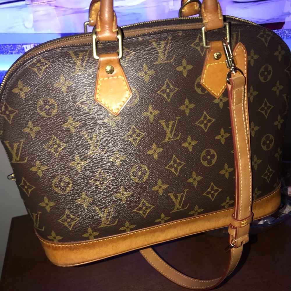 Monogram Louis Vuitton Alma PM